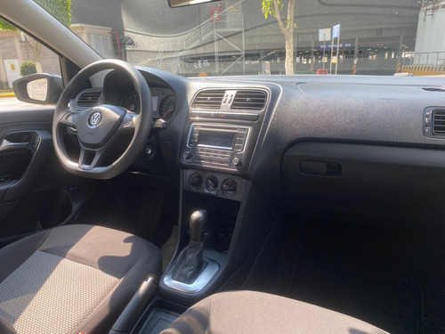Volkswagen Vento 1.6 Confortline At