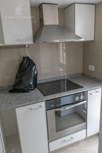 Imagen 5 de 14 de Departamento De Categoria Moron.