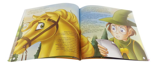 Maguinho Volume 3: Maguinho e o Livro Secreto dos Guardiões, de Belli, Roberto. Editorial Todolivro Distribuidora Ltda., capa mole em português, 2018