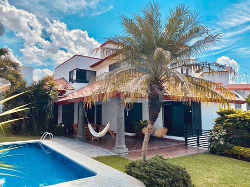 Casa En Venta En Lomas De Cocoyoc, Morelos