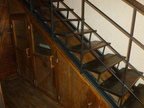 Bajo Escalera Repisas Baños Pasa Plato Cocina Madera Rustica