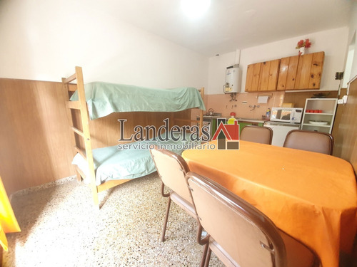 Imagen 24 de 29 de Venta En Block - 3 Locales + 8 Departamentos De 2 Y 1 Amb. - Una Cuadra Del Mar