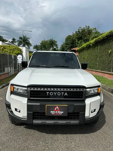 Toyota Prado Txl 2.4 Gasolina First Edition