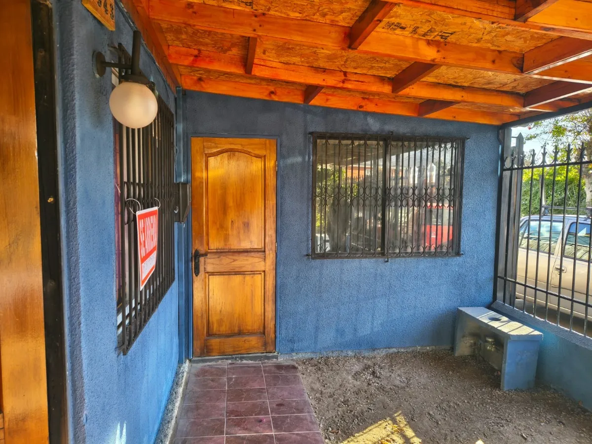 Imagen 4 de 15 de Amplia Casa Con 3 Dormitorios Amplios, 1 Baño, Living Comedo