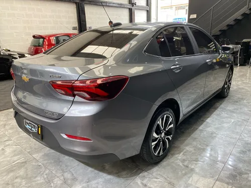 Chevrolet Onix 1.0T Premier Sedan At