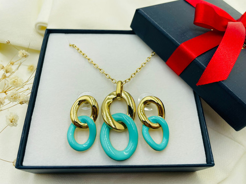 Set De Collar Y Aretes Elegante Nice Con 4 Baños Oro 18k