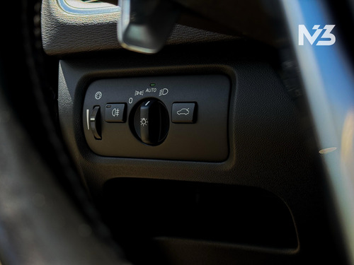 Volvo V40 2.0 T5 R-design Drive-e 5p