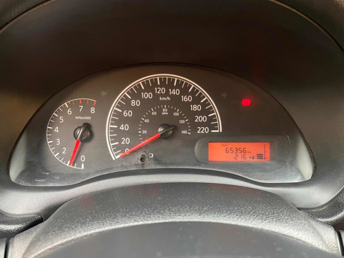 Imagen 9 de 15 de Nissan Versa 2018 1.6 Sense Mt