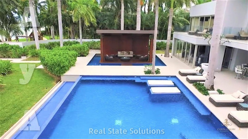 Imagen 21 de 30 de Casa Luxury En Venta, Amueblada, 4 Recámaras, Salón Tv, Muelle, Isla Dorada, Zona Hotelera Cancún