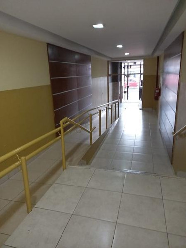 Imagen 2 de 9 de Monoambiente En Nueva Pompeya Con Balcon Al Contrafrente