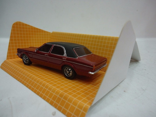 Ford Taunus 1973 Techo Vinilico 1/43 Hermosa Replica