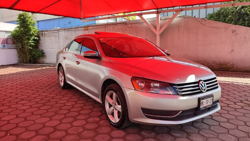 Imagen 7 de 15 de Volkswagen Passat 2013 2.5 Sportline At