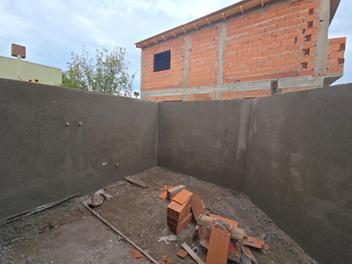 Venta Dúplex Y Chalet 3 Ambientes En Mar Del Tuyú, Obra En Pozo Oportunidad!!! Calle 81 Entre6 Y 7