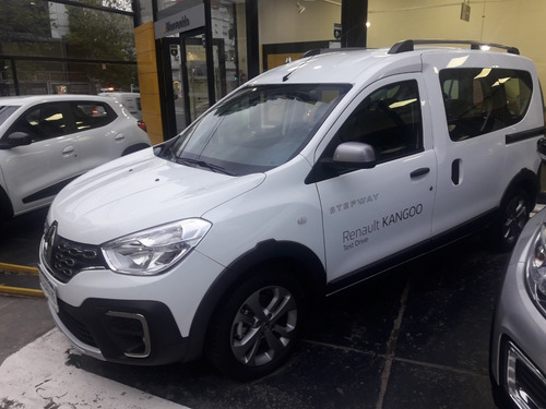 Imagen 2 de 12 de Renault Kangoo 1.5 Dci Stepway En Stock Tasa 12,9% (aes)