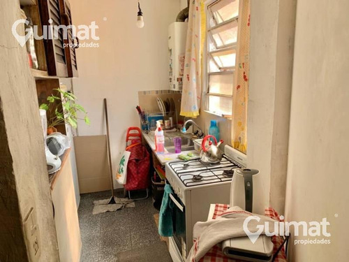 Imagen 5 de 8 de Villa Del Parque Ph 3 Amb. Con Patio Y Balcon Primer Piso Por Escalera