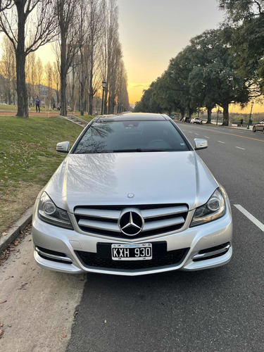 Imagen 13 de 14 de Mercedes-benz Clase C 1.8 C250 Avantgarde B.efficiency At