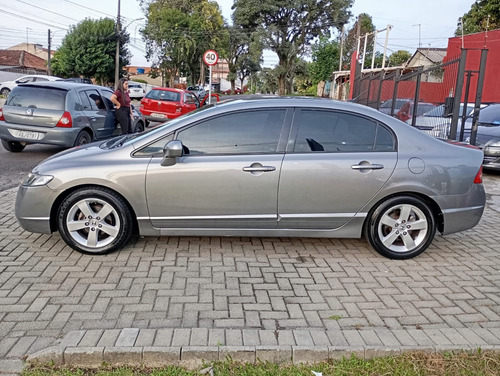 Honda Civic 1.8 Lxs Flex Aut. 4p