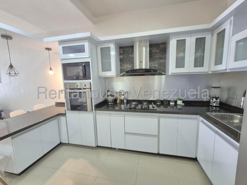 Marianny Gonzalez, Vende Townhouse En Urb Privado La Mata Cabudare