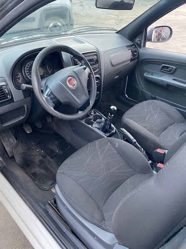 Imagem 12 de 13 de Fiat Strada 1.4 Mpi Hard Working Cs 8v Flex 2p Manual