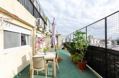 Venta Flores Tres Ambiente Balcon Terraza Parrilla