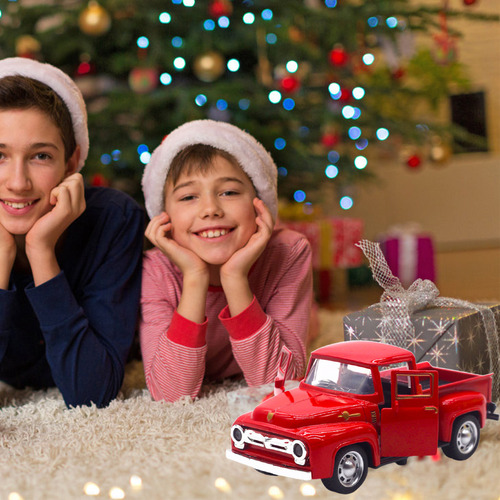 Camioneta Roja Modelo 1:32 Navidad