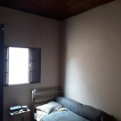 Casa Com 3 Dormitórios Próximo Ao Centro, Supermercado, Escola E Farmácia