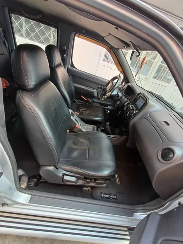 Nissan Frontier 2.4 Gasolina 4x2