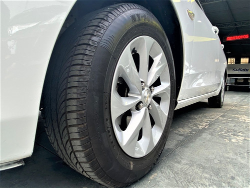 Imagem 7 de 20 de Chevrolet Onix Plus 1.0 Ltz Turbo Flex (aut)