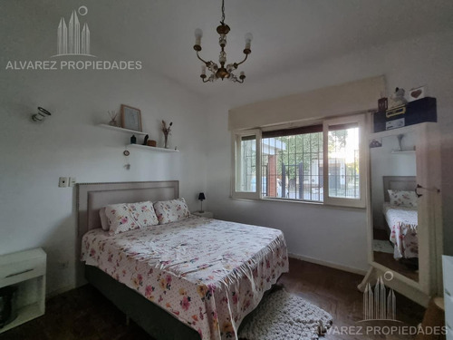 Imagen 25 de 29 de Casa 3 Ambientes Venta Castelar