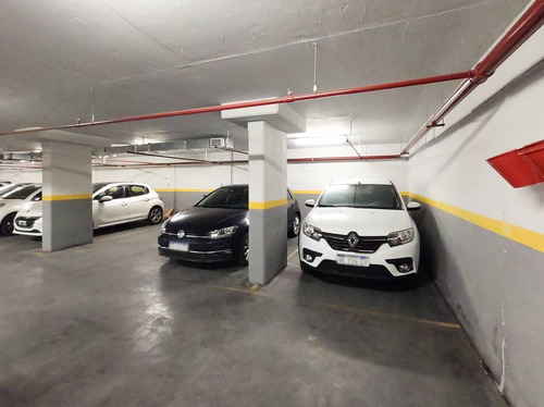 Imagen 2 de 7 de Venta De Estacionamiento En Nuñez