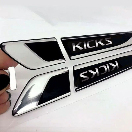 Aplique Lateral Kicks 2017/2020 Emblema Resinado Para-lama