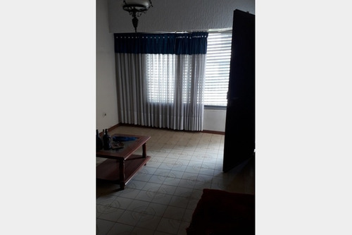 Imagen 7 de 11 de Casa En Venta En La Tablada