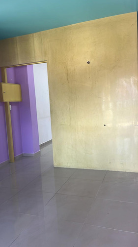 Local Comercial En Renta En Colonia Coaxustenco, Metepec, Estado De México