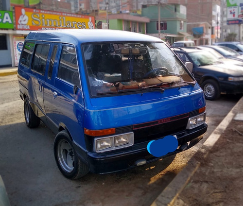 Nissan Vannette Año 1992 Dual Glp