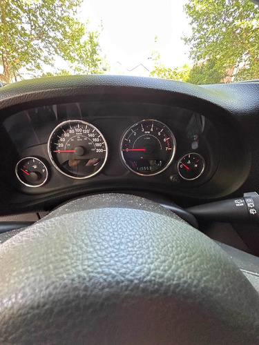 Imagen 4 de 14 de Jeep Wrangler 3.8 Sport Unlimited 199cv Mtx. 2011
