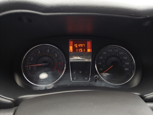 Renault Clio 2013 1.2 Mío Expression Pack I