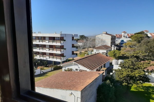 Imagen 11 de 17 de Depto En 3º Piso Por Escalera Contra Frente En 2 Niveles 2 Ambientes Y Medios Sobre Av. 3 Zona Sur