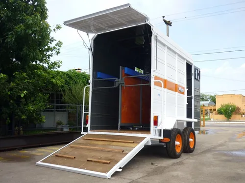 Acoplado Trailer Cerrado Full 2 Caballos Cigueña Piso Goma