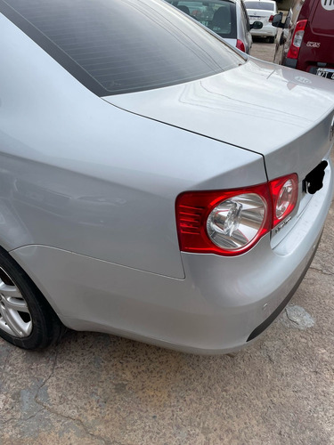 Volkswagen Vento 2.5 Luxury 170cv