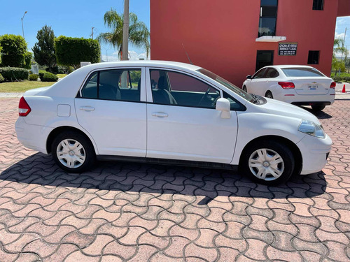 Imagen 4 de 14 de Nissan Tiida 1.8 Sense Sedan Mt 2016