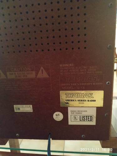 Radio Antiguo Marca Thomas
