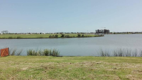 Casa Al Lago En Ventas En Puertos - Muelles