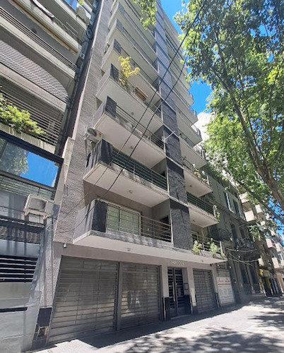 Venta Monoambiente C/balcón Y Parrilla Al Frente