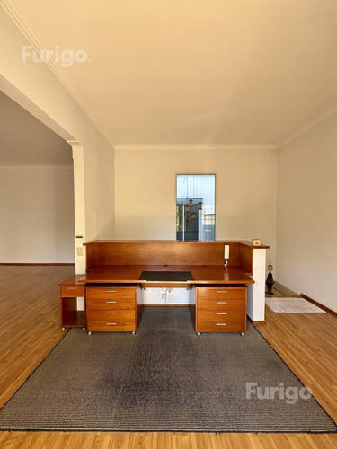 Venta. Departamento Planta Alta De 3 Dormitorios Con Terraza