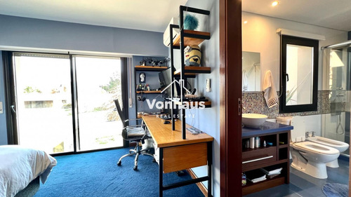 Casa En Venta En Barrio Privado Carmel