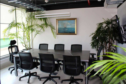 Venta De Oficinas 210 M2 , Piso 16, . Estacionamientos 8