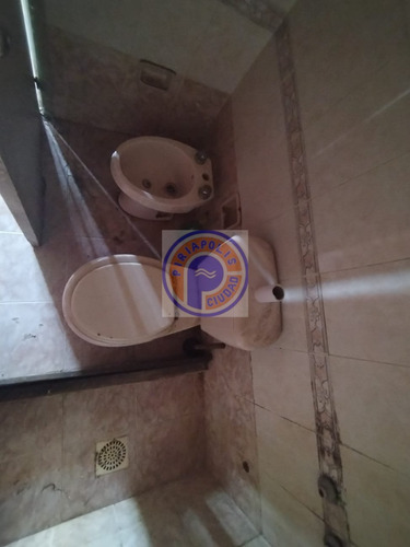 1111-33 Casa A Reciclar En Barrio Country Oportunidad Con Gran Potencial