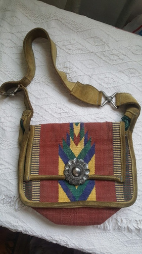 Cartera Tejida C Detalles Herrajes Divina Y Gamuza 