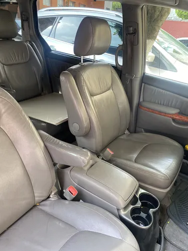 Toyota Sienna Xle Piel At
