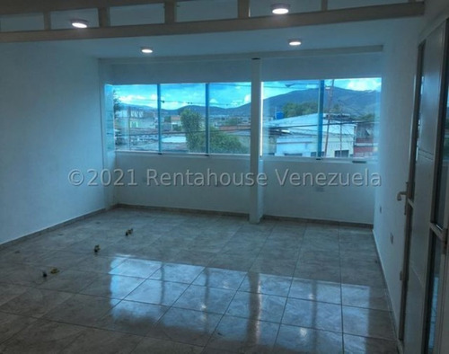 Imagen 24 de 30 de Local Comercial En Alquiler Centro Este Barquisimemeto,no Falta Suministro Eléctrico, Zona Cerca Hospital Y Avenida Carabobo, Aire Acondicionado, Baño. Contacto 0424-5620928 Flex 22-1790 Z05